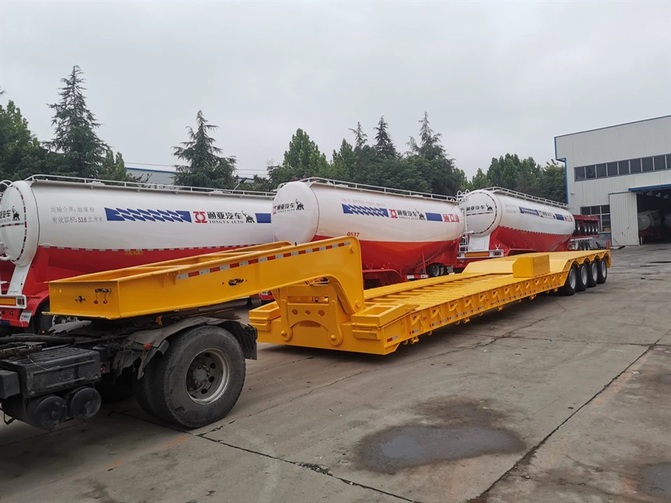 Hydraulický návěs s husím krkem