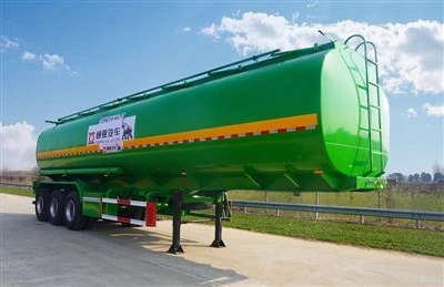 3 náprava ropného tankerového návěsu